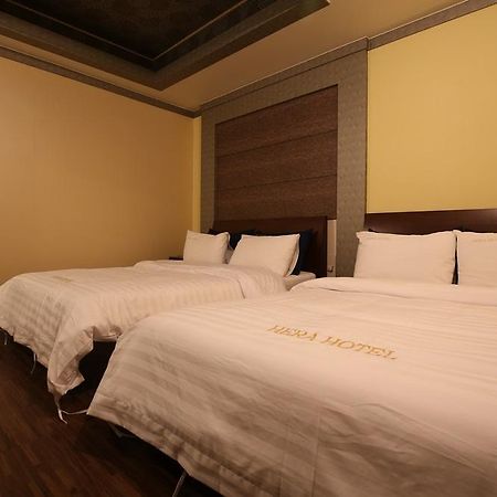 Hera Motel Tedzson Kültér fotó
